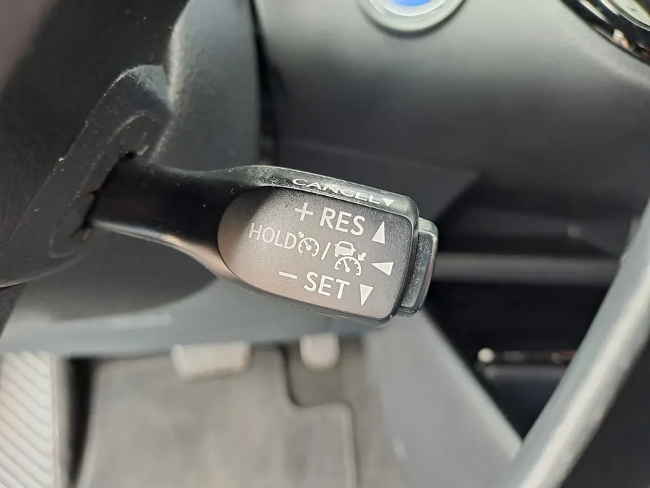 Toyota C-HR 2.0 Hybrid Executive | Automaat | Cruise control adaptief | JBL | Camera | Navigatiesysteem full map | Apple Carplay/Android Auto | LM Velgen