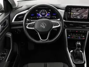 Volkswagen T-Roc 1.0 TSI 110pk Life · Camera · Apple/Android Car Play · Parkeer assistent · ACC · Clima · Draadloze Telefoonlader · Elek. Inklapbare Spiegels · Garantie t/m 28-03-2028 of 100.000km