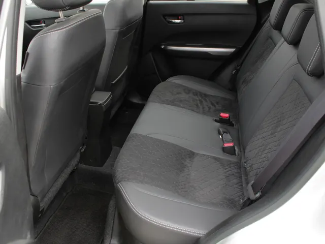 Suzuki Vitara 1.5 Hybrid Style AllGrip Automaat |  Navi | Adap. Cruise | Camera | Schuifdak