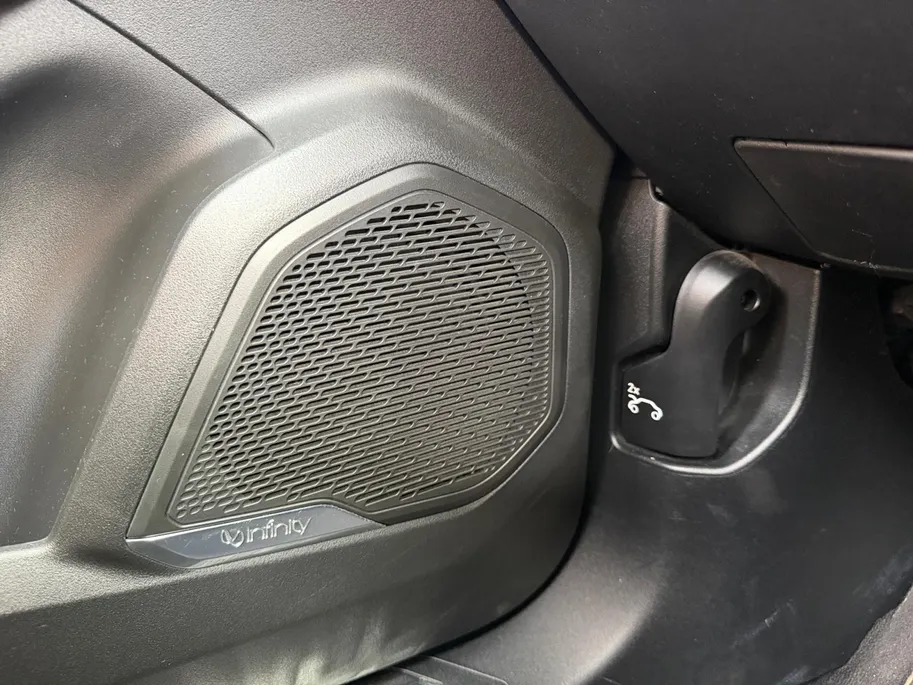 Lynk & Co 01 1.5 | Automaat | Panorama Dak | 360* Camera | Stoelverwarming | Apple Carplay/Android Auto | DAB | Climate Control | Cruise Control | Navigatie