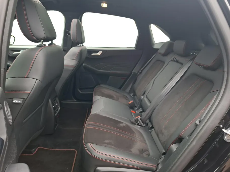 Ford Kuga 2.5 PHEV ST-Line X 243pk automaat | NL auto | Winterpack | Technology pack | Kantel / schuifdak | Trekhaak | 19inch lichtmetalen velgen