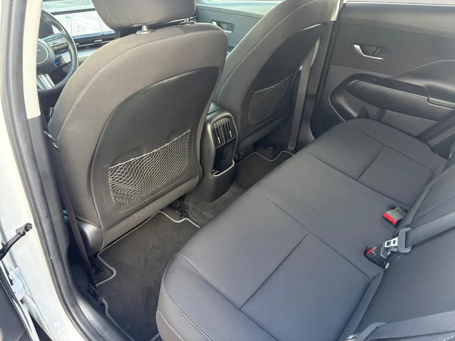 Hyundai Kona 1.6 GDI HEV Comfort Smart | Stoelverwarming | Carplay | Dealer onderhouden