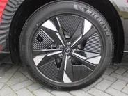 Mazda CX-6e Takumi Business Edition 78 kWh | Stuur-/stoelverwarming + ventilatie | Leer | Pano | 360 Camera | Dodehoek detectie | Elek. stoelverstelling + achterklep |