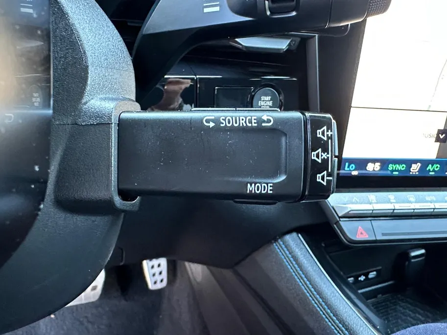 Renault Austral 1.2 E-Tech full hybrid 200 esprit Alpine | Automaat | 360 Graden Camera | Memory Stoelen | Automatische Achterklep | Adaptieve Cruise Control | Apple Carplay & Android Auto | 12 Maanden BOVAG Garantie