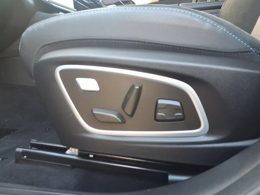 Renault Austral 1.2 E-Tech full hybrid 200 techno esprit Alpine | Navigatie | Carplay | Stoelverwarming | Voorruitverwarming | Elektrische voorstoelen | adaptive cruise control |