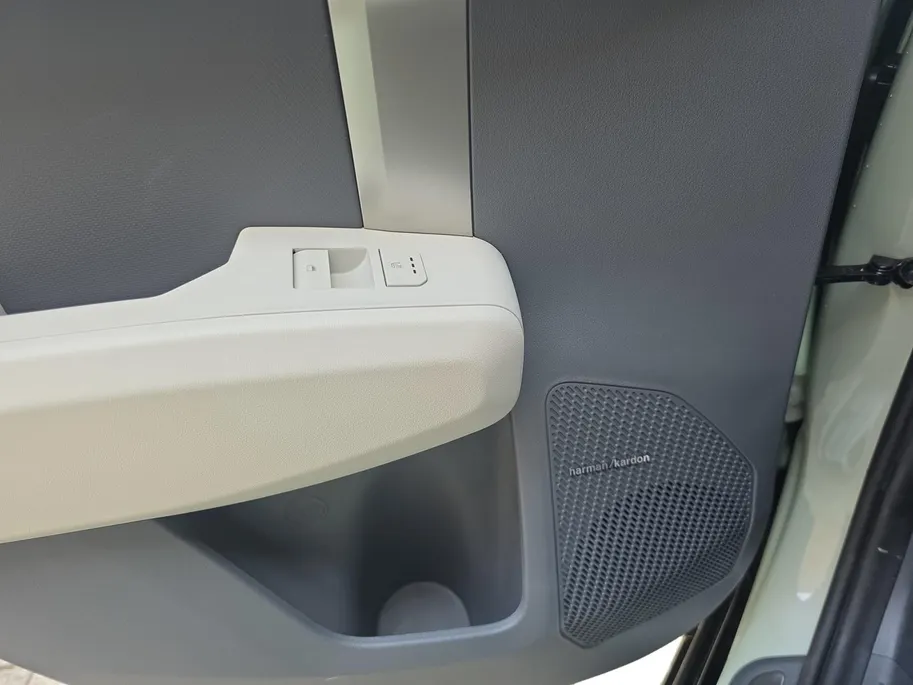 Kia EV3 GT-PlusLine 81.4 kWh | Schuif- kanteldak | Harman Kardon audio systeem | Dodehoek camera | Beschikbaar per 30-09-2026 |