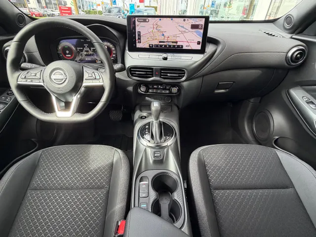 Nissan Juke Hybrid 143pk N-Design | NIEUW | € 4.000 korting | Cold Pack | Technology Pack | App Connect | 360-Camera | Blind Spot | Keyless