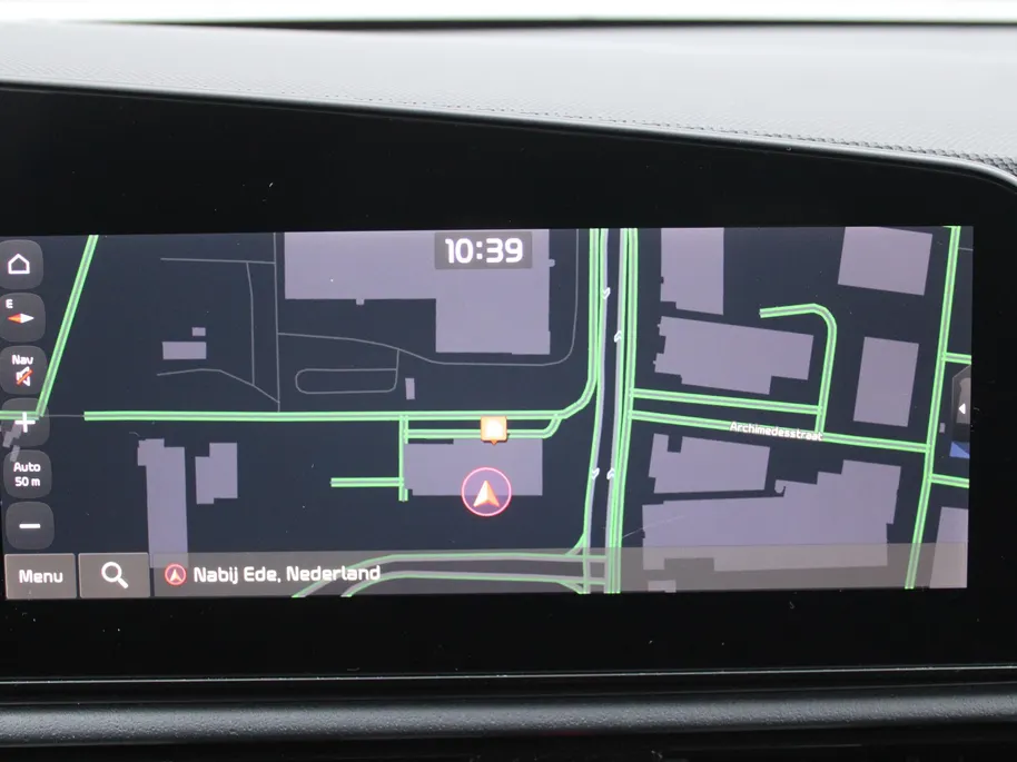Kia Niro EV DynamicPlusLine 64.8 kWh | 17' LM | Schuif / Kantel dak | Navi | Cruise | Airco | Camera | 17% bijtelling |