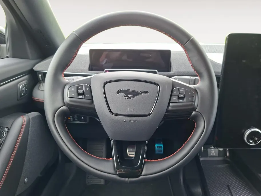 Ford Mustang Mach-E Extended Premium RWD 91 kWh | Technologypack | 360Camera | Adaptive Cruisecontrol | El. Achterklep | 19' Lichtmetaal | B&O Audio | Nieuw op voorraad! |