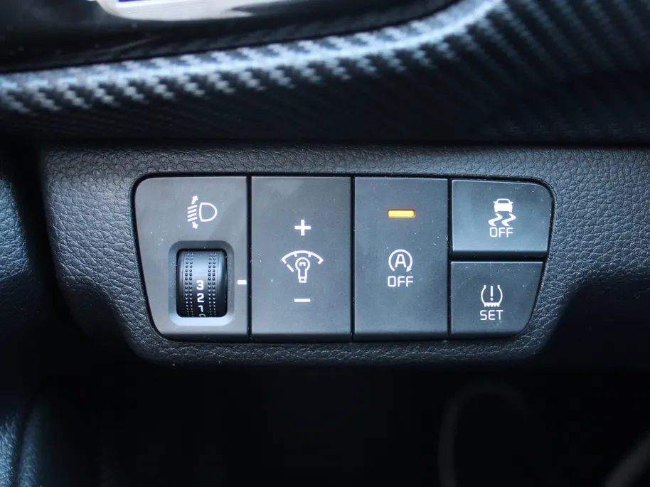 Kia Stonic 1.0 T-GDi MHEV GT-Line | Stuur-/stoelverwarming | Camera | 17' LM | Clima | Keyless | Apple Carplay/Android Auto | Navi | Cruise |