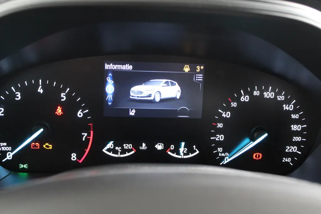 Ford Focus 1.0 EcoBoost 125PK Hybrid Titanium | Winter-pack | Driver Assistance Pack | Parking Pack | Apple Carplay / Android Auto | DAB radio | Full LED | Keyless Entry & Start | Parkeersensor voor & achter |