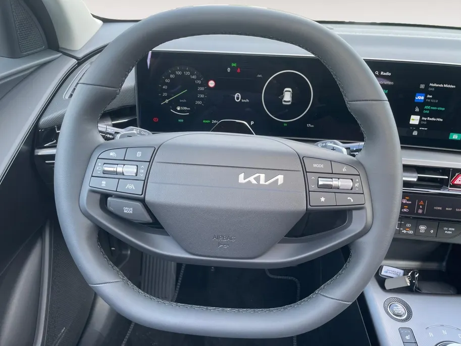 Kia Niro 1.6 GDi Hybrid DynamicPlusLine | Navigatie | Climate control | Elektrische bestuurders stoel | Schuif/kantel dak | Elektrische achterklep | DEMO