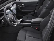 Audi e-tron 55 quattro edition 300kW/408PK 95 kWh · Panoramadak · Trekhaak · Stoelverwarming ·