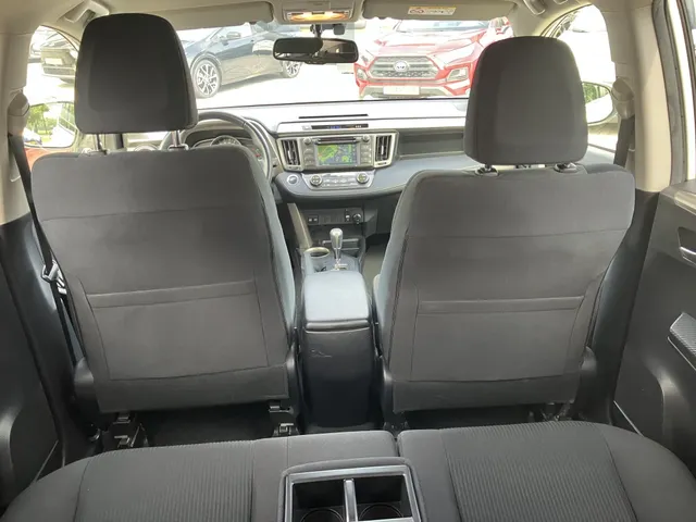 Toyota RAV4 2.0 Style 4WD | Trekhaak 1500kg | Navi |