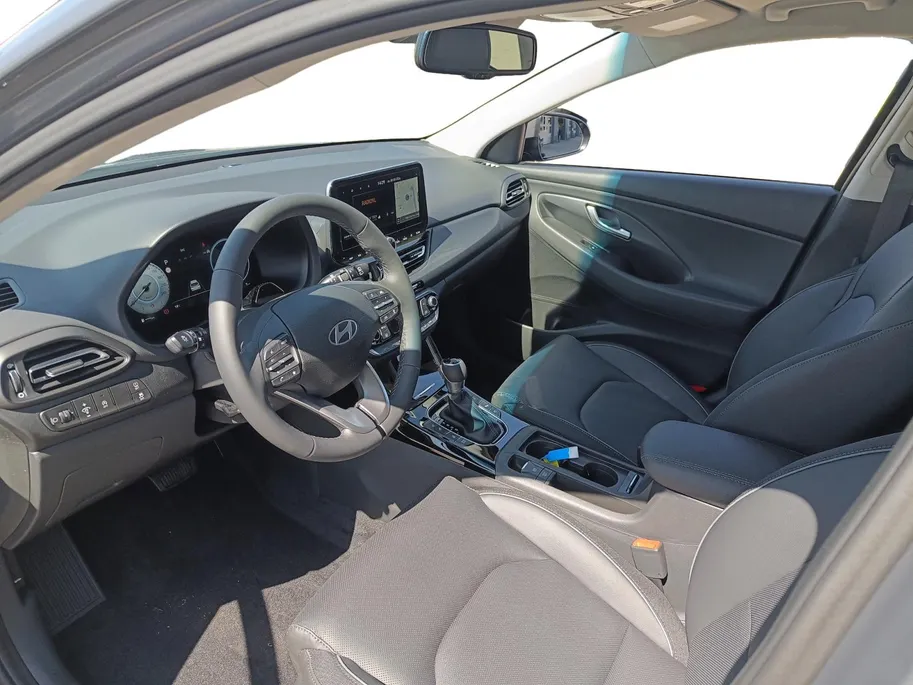 Hyundai i30 Wagon 1.6 T-GDi Premium UIT VOORRAAD LEVERBAAR!