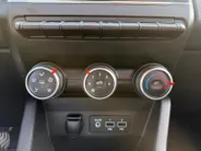 Renault Clio 1.0 TCe Zen | Navigatie | Bluetooth | Airco | Cruise Control | Apple Carplay & Android Auto | 12 Maanden BOVAG Garantie