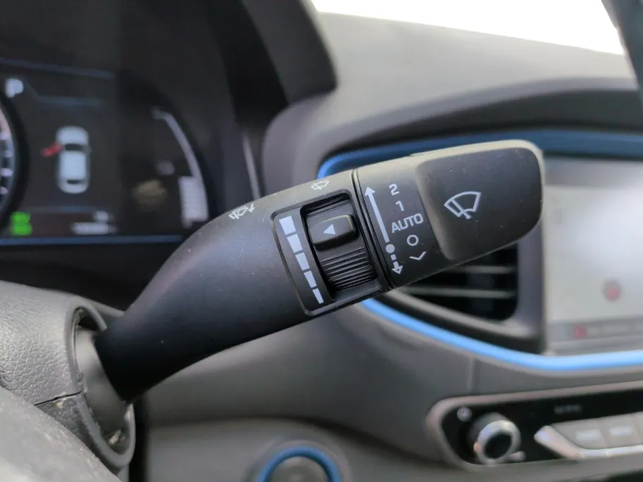 Hyundai IONIQ 1.6 GDi Comfort | Zeer zuinig | Automaat | Climate | Cruise | Carplay |NU Rijklaarprijs! Incl.12 Maanden, APK, Onderhoudsbeurt etc! Premiumpakket gratis!