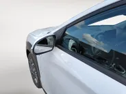 Hyundai Kona 1.6 GDI HEV Premium | Trekhaak | Apple Carplay/Android Auto | Adaptive cruise control | Dodenhoek herkenning | Leren bekleding