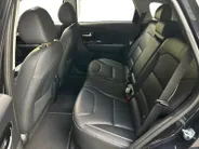 Kia e-Niro ExecutiveLine 64 kWh | Warmtepomp | Trekhaak Afneembaar + 13-Polige Stekker | Elektrisch verstelbare Voorstoelen | Bestuurdersstoel + Geheugen | Elektrisch Bedienbaar Schuif / Kanteldak | Stoelverwarming + Stoelkoeling | Stuurverwarming | JBL Geluidsinsta