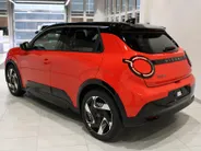Nissan Micra Evolve 52 kWh €5000,- VOORRAADKORTING | 416KM RIJBEREIK | 0,99 % RENTE TOT 36 MAANDEN