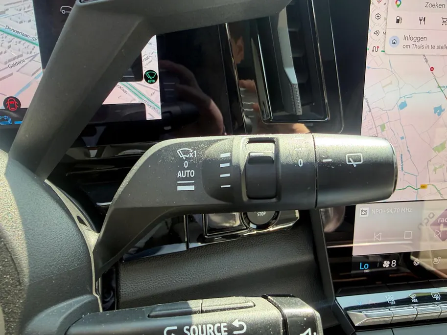 Renault Espace E-Tech full hybrid 200 iconic 7p. | Lederen Bekleding | Automatische Kofferbak | 360 Camera | Stoel & Stuurverwarming | Cruise & Climate Control | 12 Maanden BOVAG Garantie