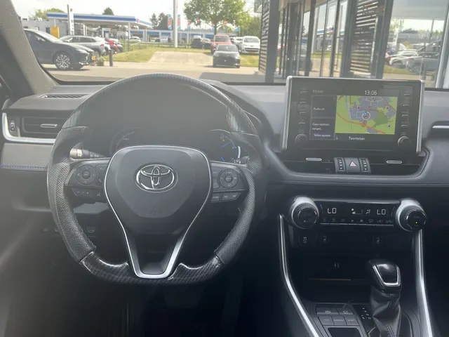 Toyota RAV4 2.5 Hybrid Bi-Tone
