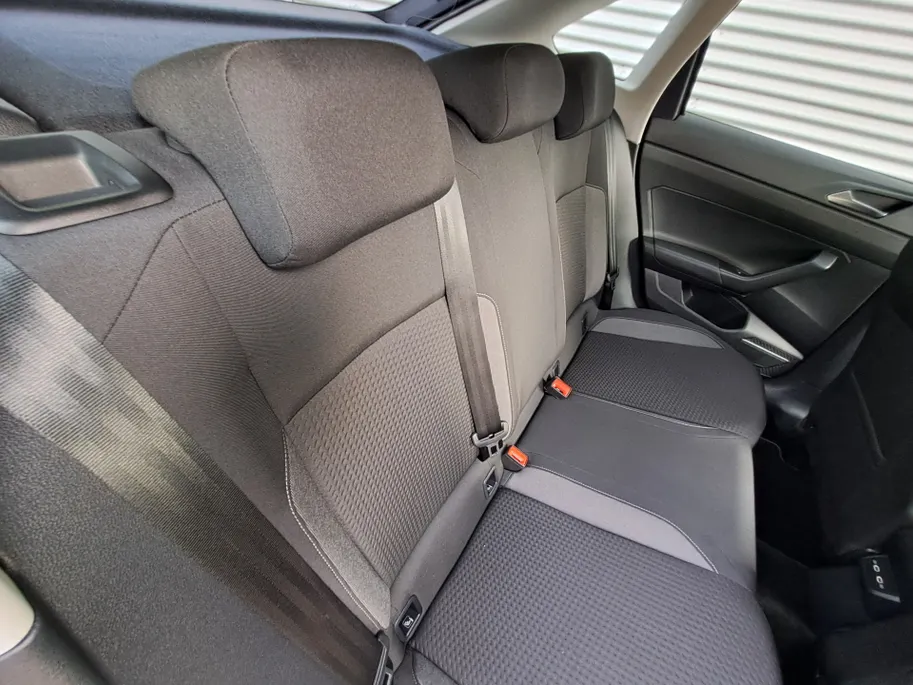 Volkswagen Taigo 1.0 TSI Life | Automaat | Apple Carplay/Android Auto | Navi  | Cruise control adaptief | Camera | Voorstoelen verwarmd