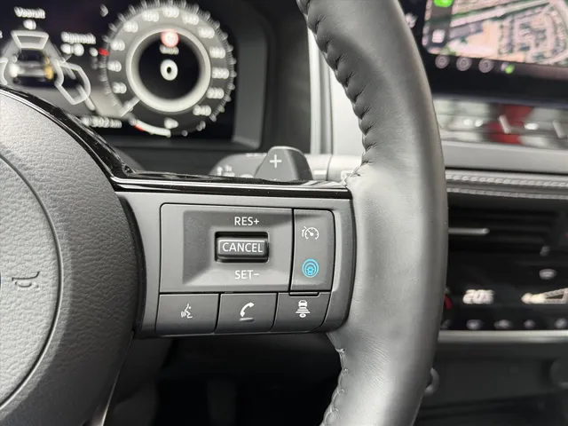 Nissan QASHQAI 1.3 Mild-Hybrid 158pk Xtronic N-Connecta | Panoramadak | Head-Up | Cold Pack | Two-Tone | App Connect | Keyless