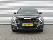Kia Sportage 1.6 T-GDi Hybrid Dark Edition | Stuur-/stoelverwarming v+a | Camera | Elek. stoelverstelling | 18' LM | Cruise adapt. | Navi | Clima | Half leer/suède |