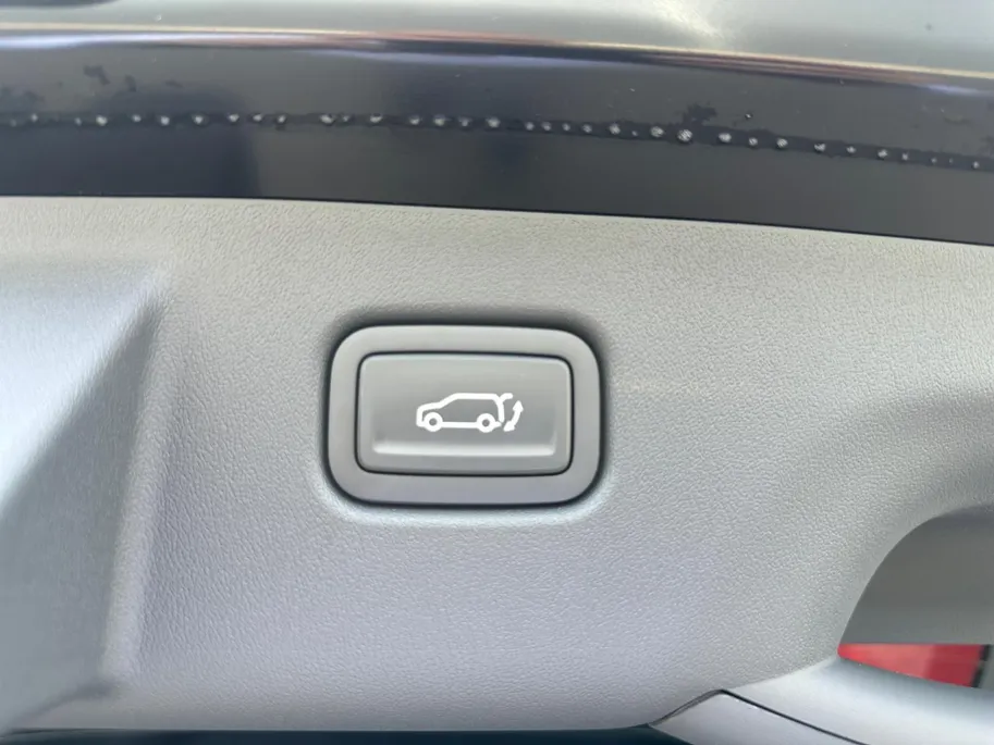 Kia EV3 GT-PlusLine 81.4 kWh Meest Luxe uitvoering | Pano schuifkanteldak | Harman Kardon |  | 360 camera | Fabrieksgarantie t/m 31-3-2033 + 3x 1 jaar* | NAP