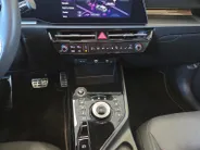 Kia Niro EV ExecutiveLine 64.8 kWh Accu 100% | Meest luxe uitvoering | Schuif/kantel dak | Dodehoek Detectie | Cruise Control Adaptief |  Head up Display | Stoelverwarming en Ventilatie | Harmen / Kardon | camera | Carplay & Android | Fabrieksgarantie t/m 19-06-2031