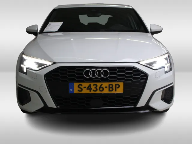 Audi A3 Sportback 30 TFSI Advanced Automaat Navigatie | Climate Control | Lichtmetalen Velgen
