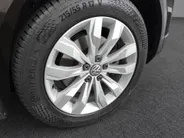 Volkswagen T-Roc 1.0 TSI 115pk Style · Panoramadak · Camera · Stoelverwarming · P-Sensoren · Apple/Android Car Play · Navigatie · 17'' Inch ·