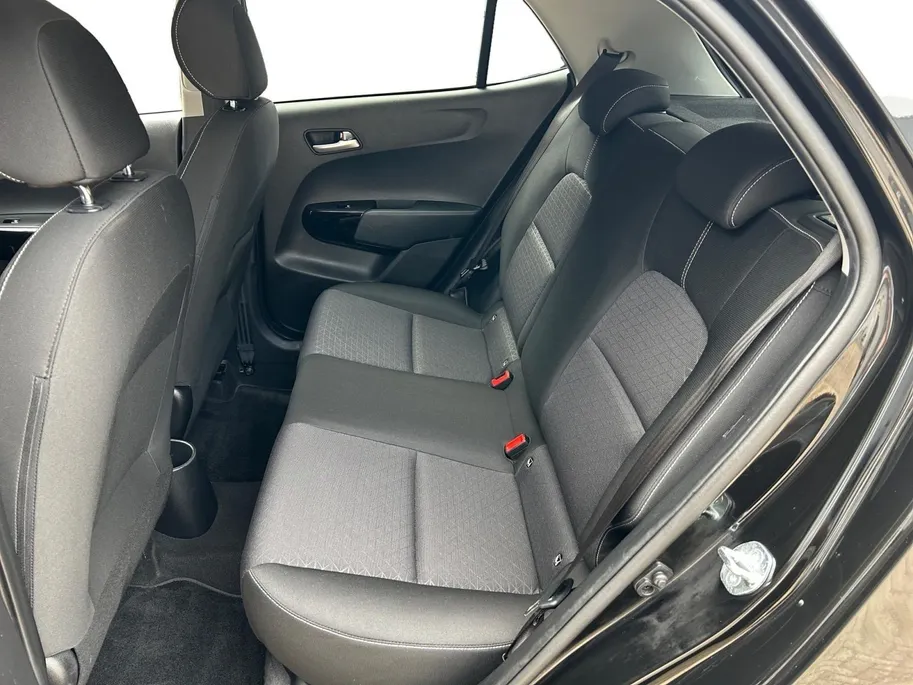 Kia Picanto 1.0 DPi DynamicPlusLine | Apple Carplay / Android Auto | Navigatiesysteem | Lichtsensor | Parkeersensoren + Camera Achter | Cruise Control | Climate Control | 15' Lichtmetalen Velgen