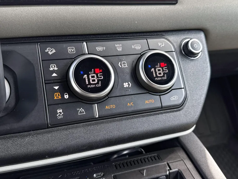 Land Rover Defender 110 2.0 P400e 110 X-Dynamic HSE