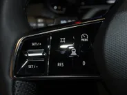 Nissan Micra 52 kWh EVOLVE A/T *Google assist*Parkeersensoren voor en achter*Climate regeling*stoel en stuurverwarming*E-padel stop*Adaptive cruise controle*LM-wielen*4x drive modus*Key card*417km WLTP*