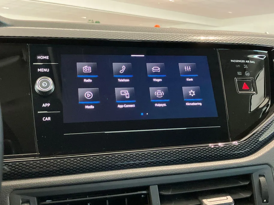 Volkswagen Polo 1.0TSI/95PK Life Edition · Apple/Android Car Play · Camera + Parkeersensoren · Adaptive Cruise Control · Garantie t/m 17-01-2029 of 100000km.