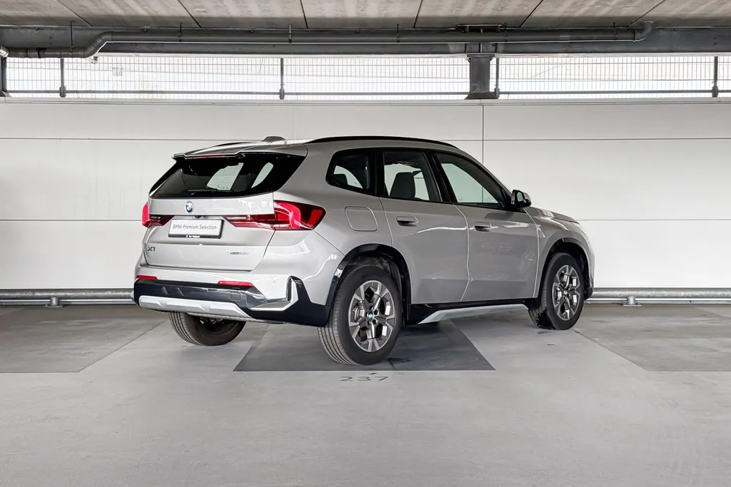 BMW X1 xDrive23i