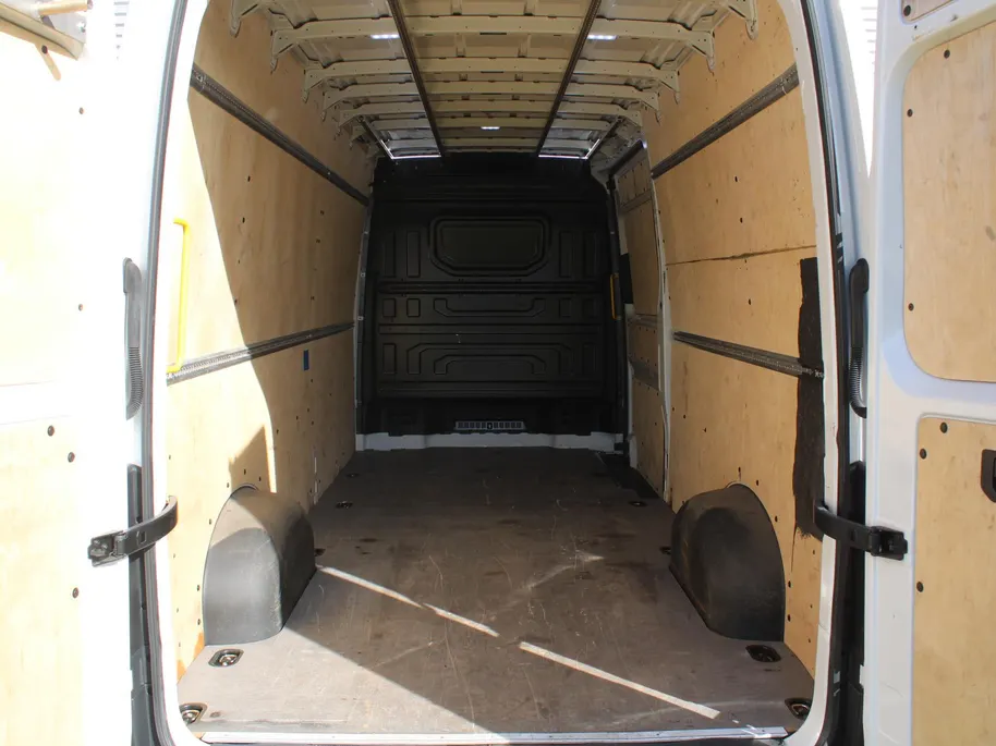 MAN TGE 35 2.0 L4H3 | Automaat | Trekhaak | Side bars | Airco | Laadruimte betimmerd |