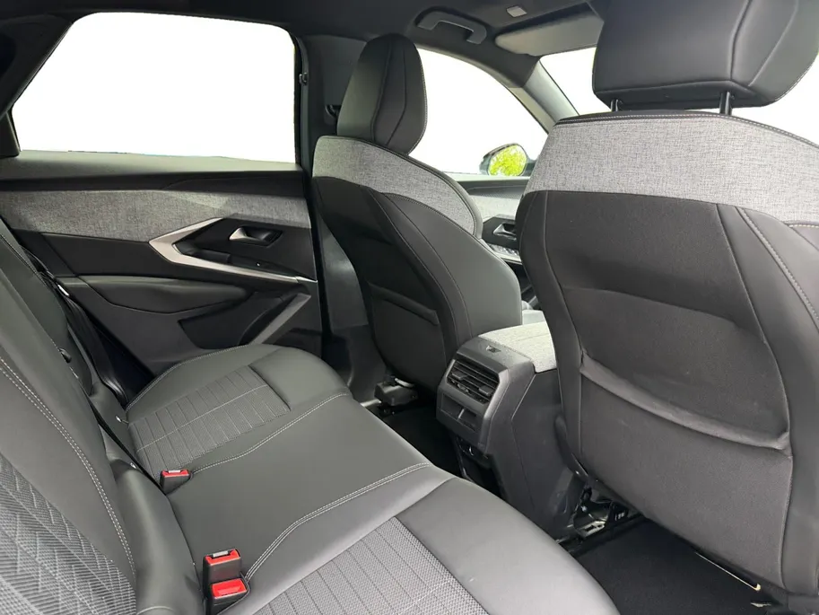 Peugeot 3008 1.2 Hybrid 136 Allure 360 Camera | ACC | Climate control | PDC |