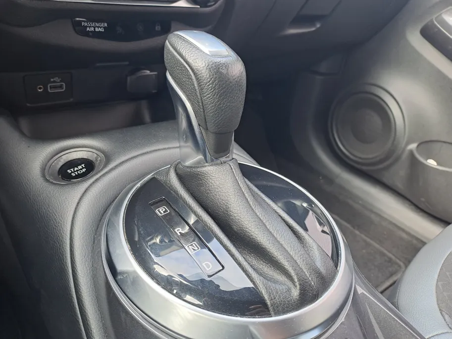 Nissan Juke 1.6 Hybrid N-Connecta |  Apple Carplay/Android Auto | Automaat | Cruise | Camera | Voorstoelen verwarmd | Stuur Verwarmd | Voorruit Verwarmd | ECC