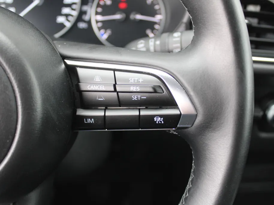 Mazda CX-30 2.0 e-SkyActiv-G M Hybrid Homura | Trekhaak | Camera | Stoelverwarming | HUD | 18" LM | Dodehoek detectie | Elek. achterklep | Cruise adapt. | LED |