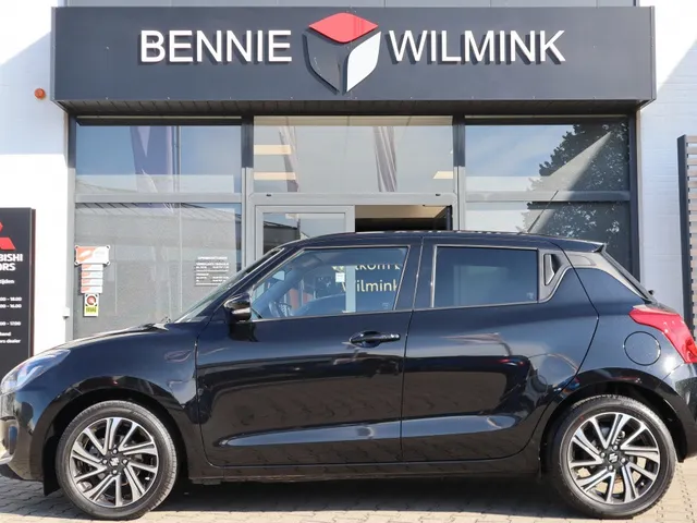 Suzuki Swift 1.2 Style Hybrid Adaptive Cruise | Carplay | Keyless