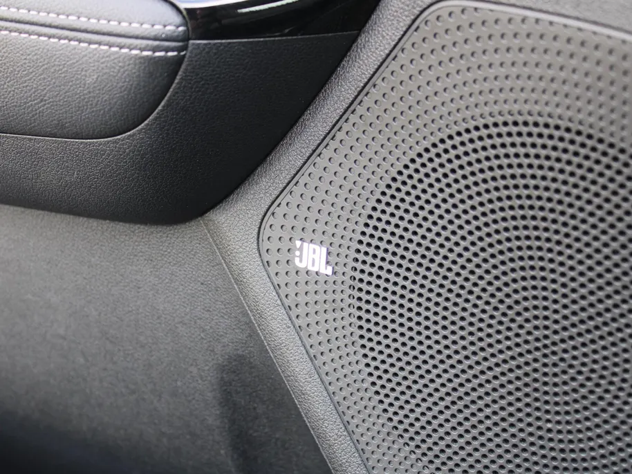 Kia Niro 1.6 GDi Hybrid ExecutiveLine | Trekhaak | Stuur-/stoelverwarming + ventilatie | Camera | Cruise adapt. | 18' LM | Leer | JBL audio |