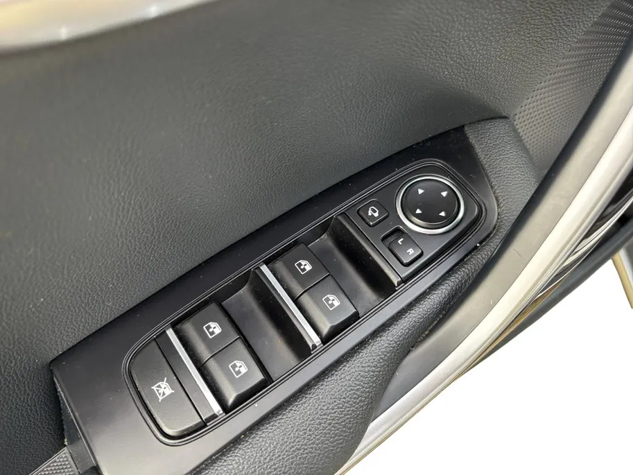 Kia XCeed 1.6 GDi PHEV DynamicPlusLine | Panoramadak | Camera | Stoel/Stuurverwarming | Apple Carplay/Android Auto | Adaptieve Cruise Control | Lichtmetalen Velgen |