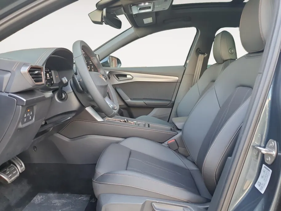 CUPRA Formentor 1.5 TSI e-Hybrid Business | Trekhaak | Panoramaschuifdak | Appel Carplay / Android Auto | Camera | Stoel en stuurverwarming |
