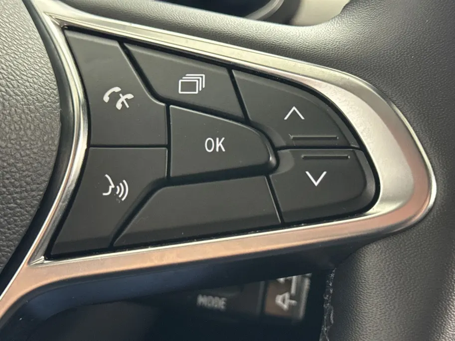 Renault Captur 1.6 E-Tech PHEV 160 Intens | Groot Scherm + Navigatie | Parkeercamera | Cruise Control