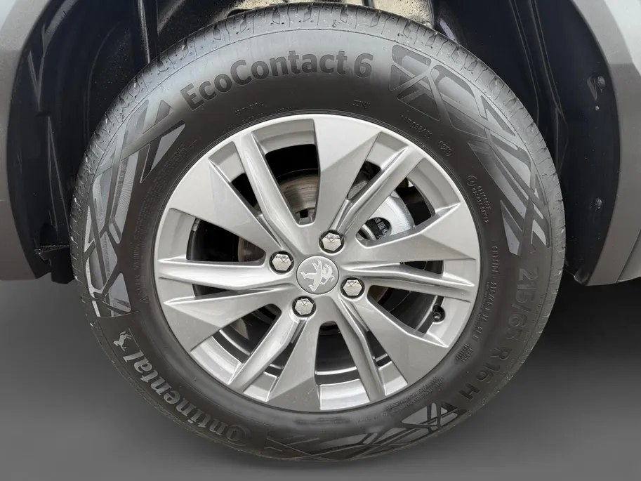 Peugeot 2008 1.2 PureTech Active Pack | 360 Camera | Apple Carplay | Android Auto | Navigatie |