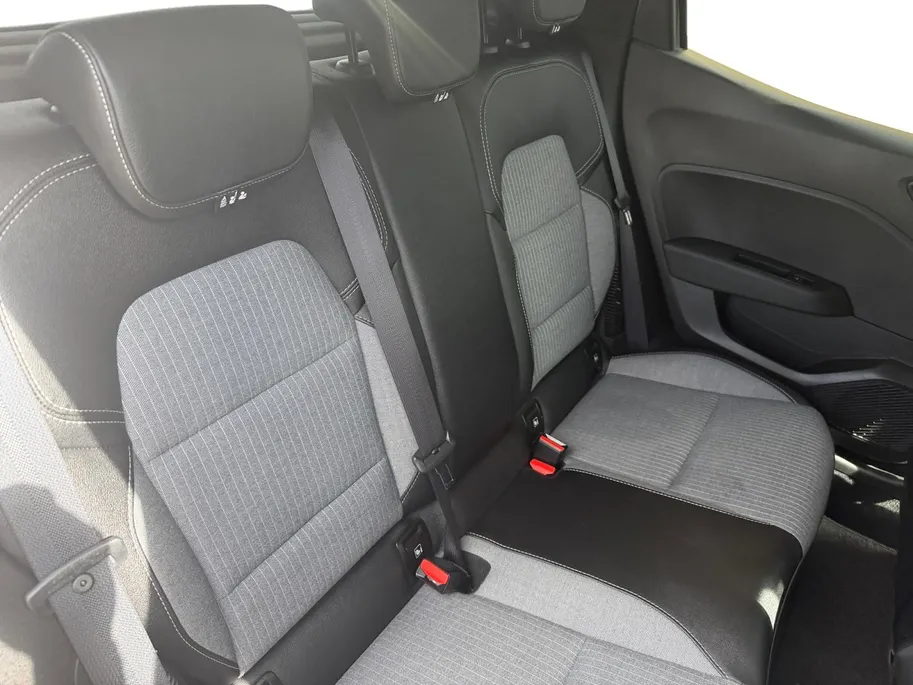 Renault Clio 1.6 E-Tech Full Hybrid 145 techno | Automaat | Apple Carplay & Android Auto | Cruise & Climate Control | Camera | Parkeersensoren | Navigatie | 12 Maanden BOVAG Garantie