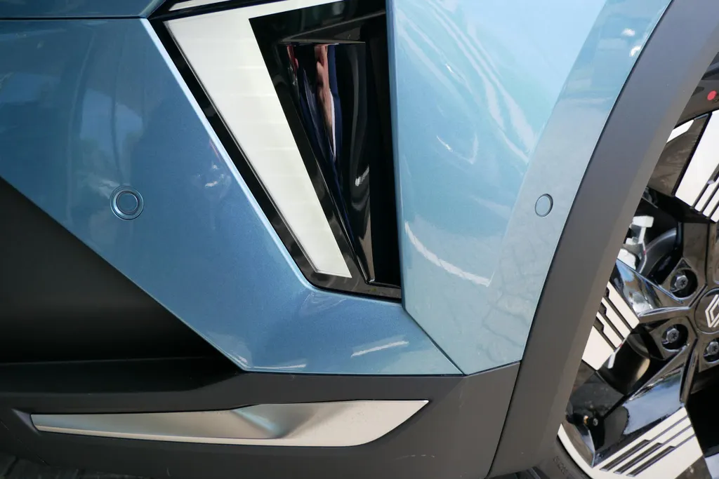 Renault Symbioz techno full hybrid | Profiteer nu van €3.000,- Zeeuw & Zeeuw voorraadkorting | Op voorraad